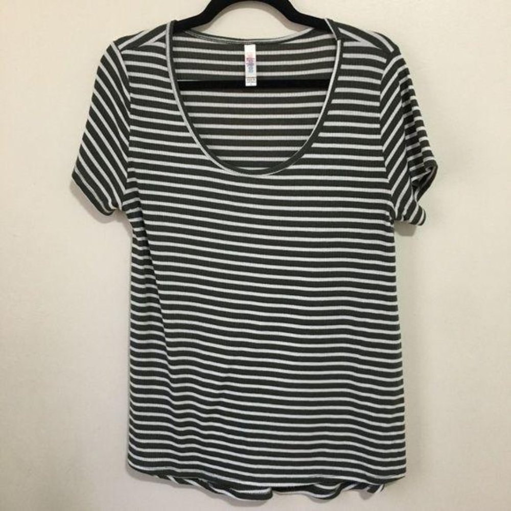 LULAROE olive white striped classic tee Z6